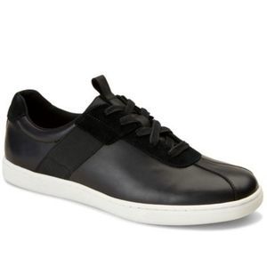 NEW IN BOX! Vionic Men’s Leather Mott Lono Casual Orthotic Support Sneakers
